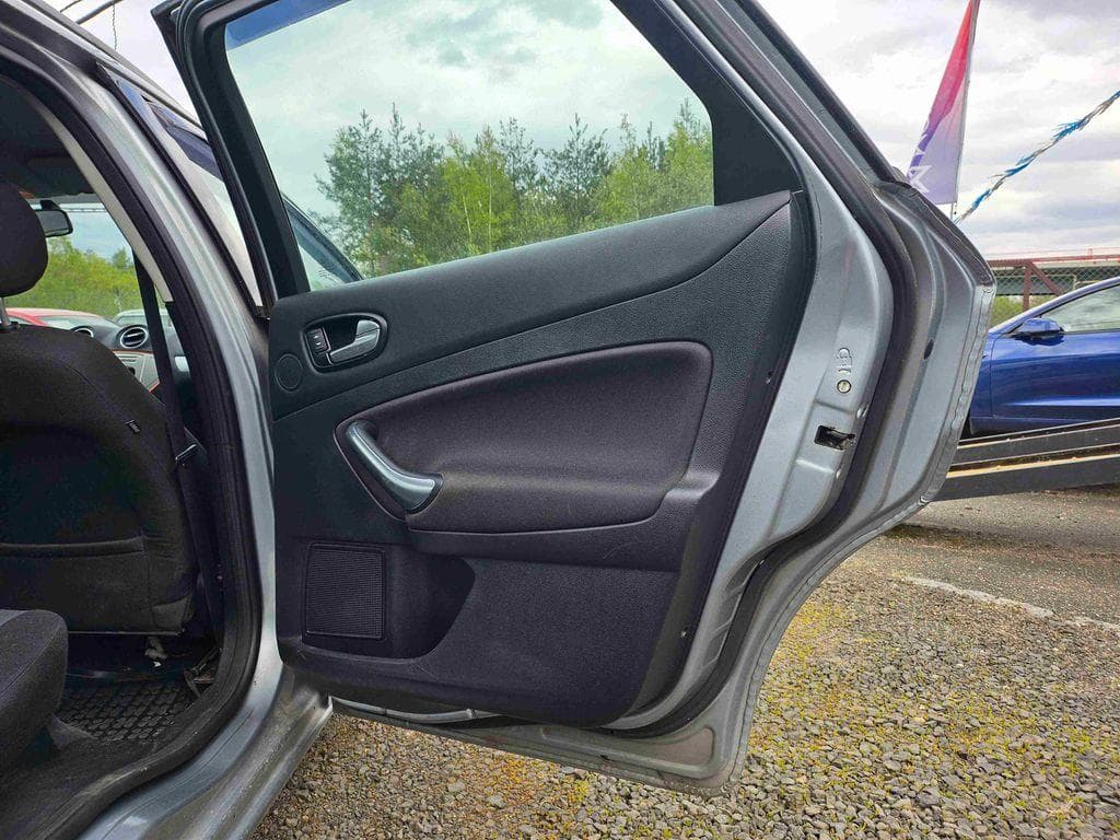2008 Ford MONDEO - 16