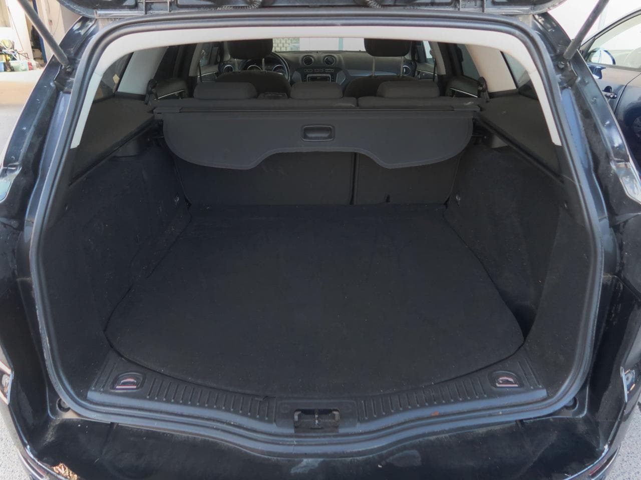 2011 Ford MONDEO - 19