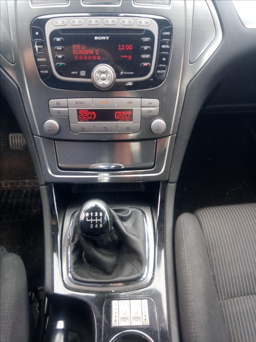 2010 Ford MONDEO - 9