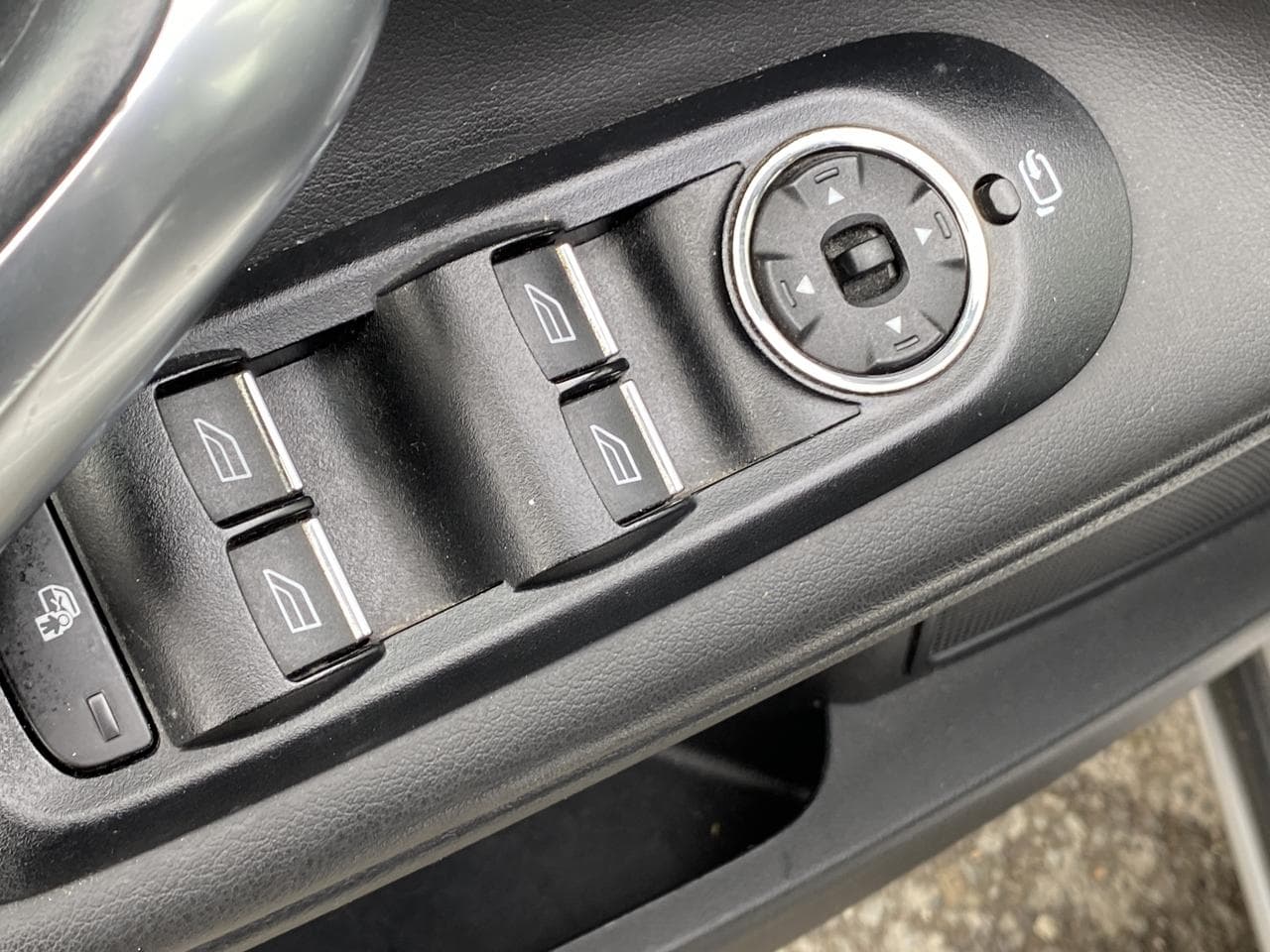 2012 Ford MONDEO - 17