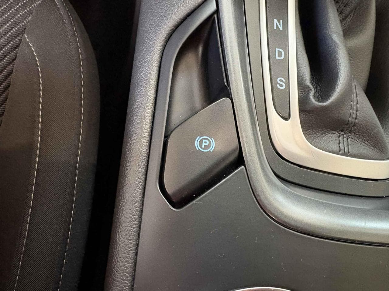 2018 Ford MONDEO - 18
