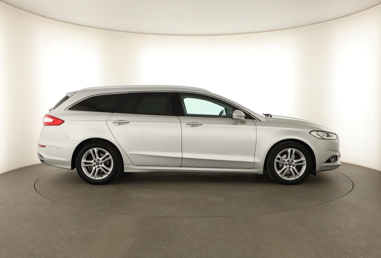 2016 Ford MONDEO - 11