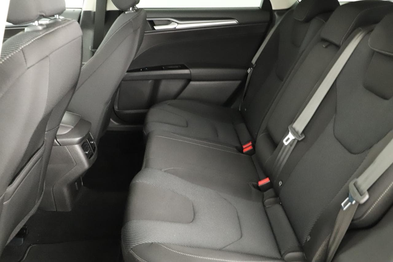 2016 Ford MONDEO - 16