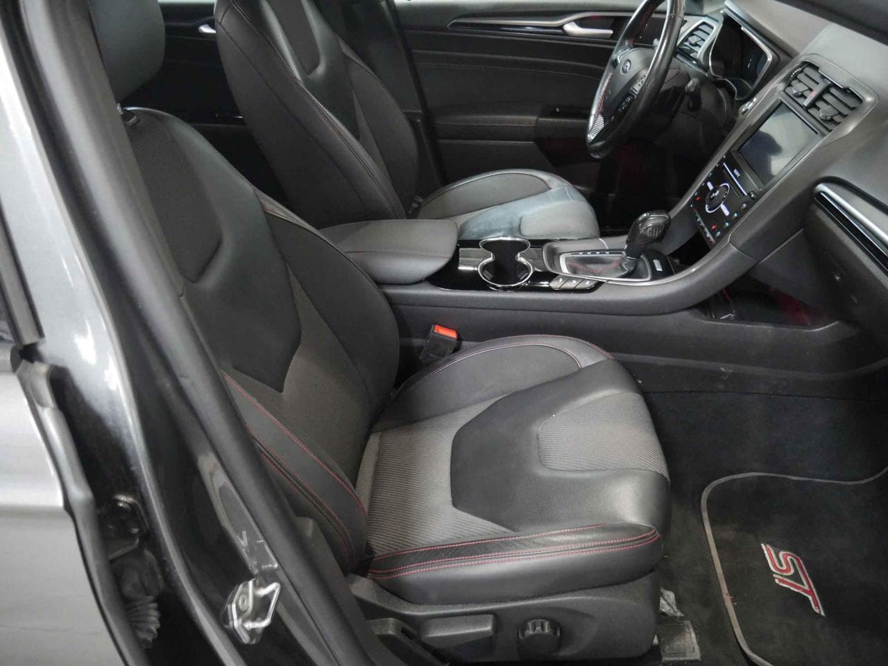 2019 Ford MONDEO - 22