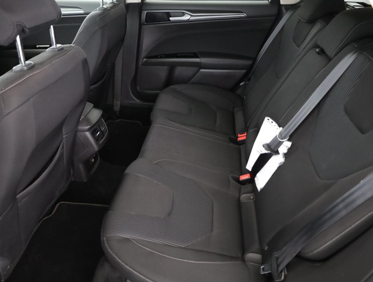 2020 Ford MONDEO - 28