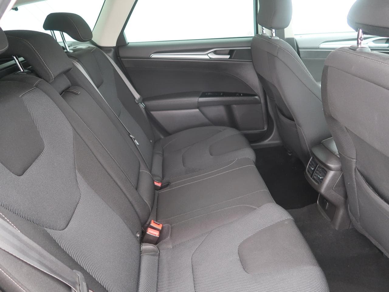 2016 Ford MONDEO - 13