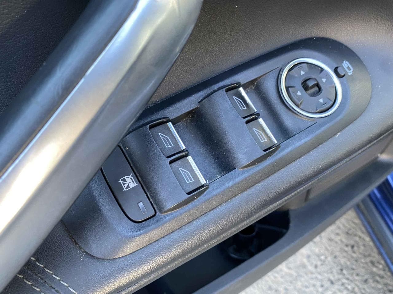 2011 Ford MONDEO - 17