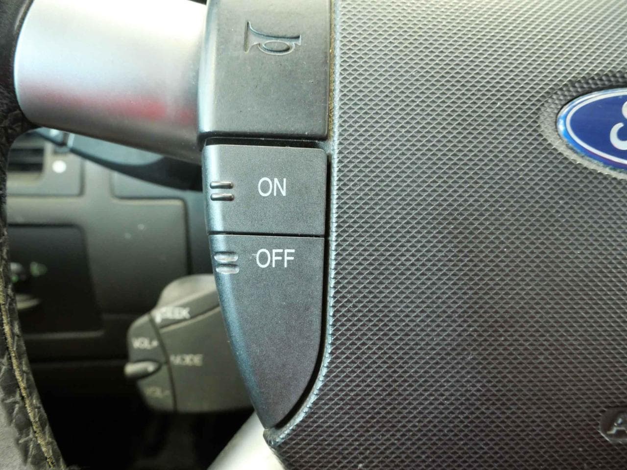 2002 Ford MONDEO - 28