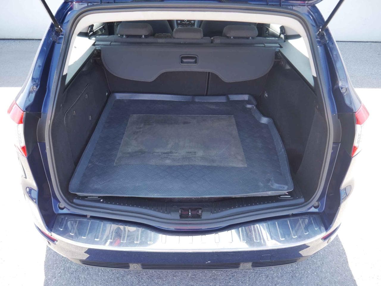 2011 Ford MONDEO - 7