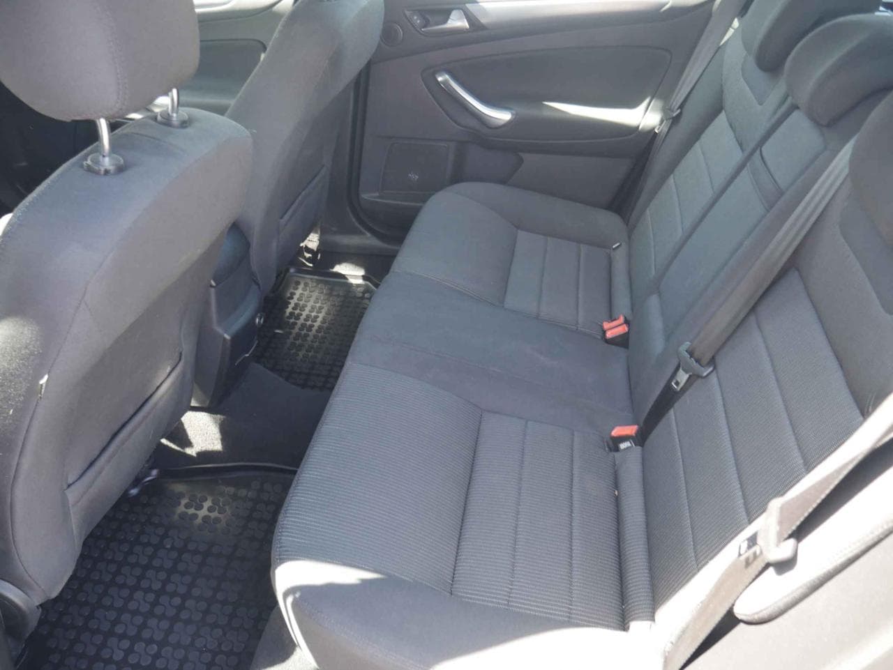 2011 Ford MONDEO - 10