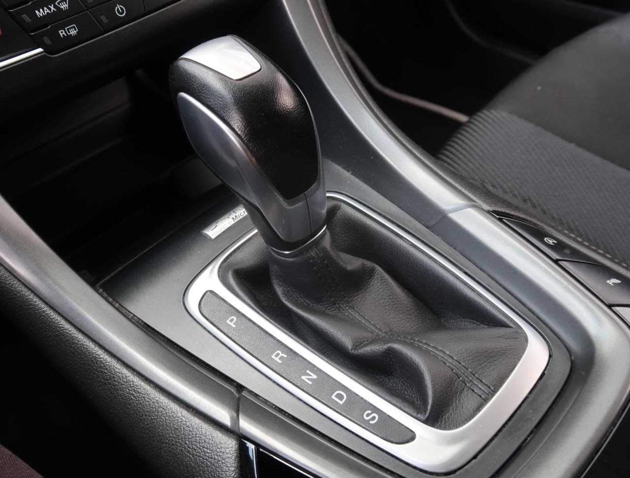 2016 Ford MONDEO - 19
