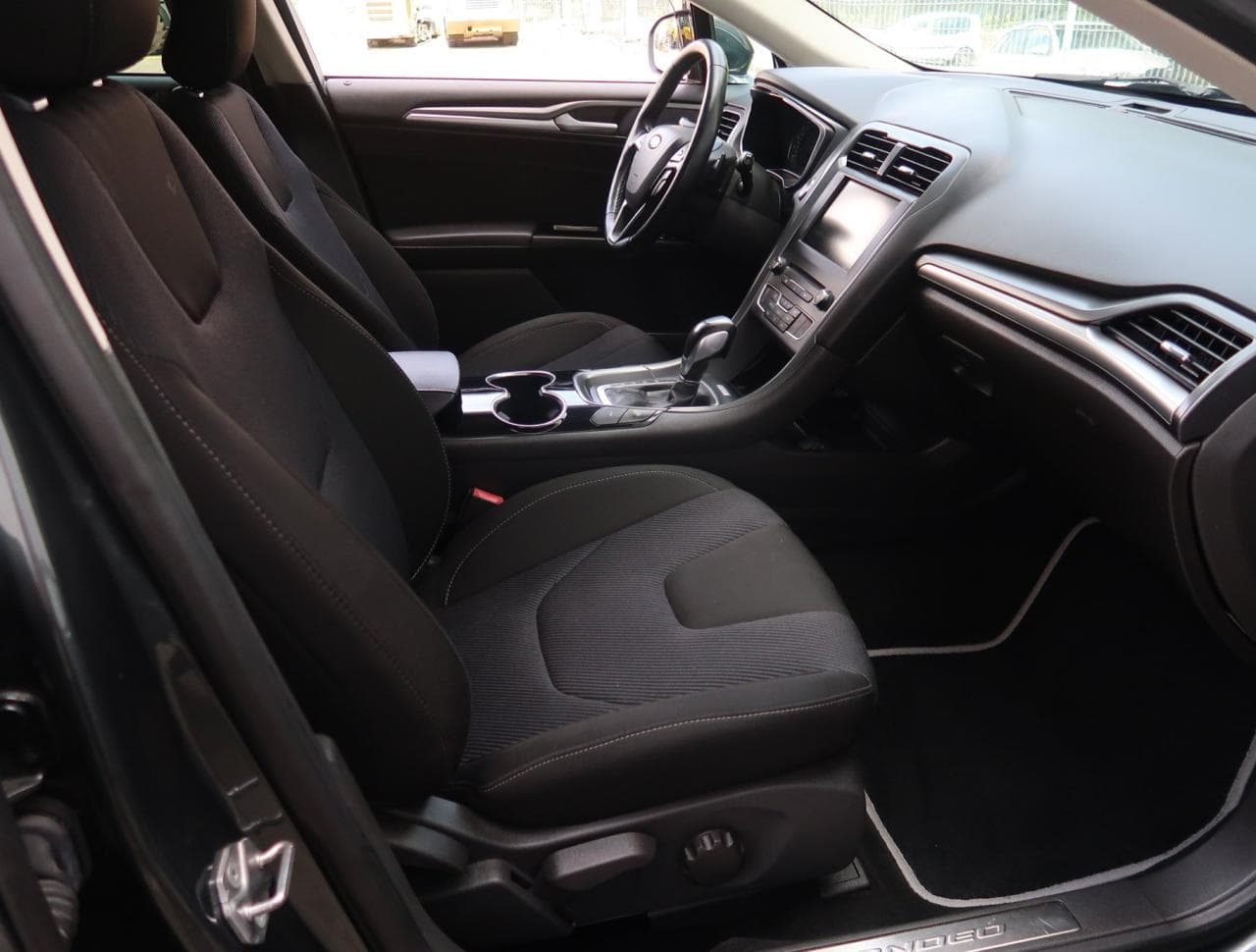 2016 Ford MONDEO - 12