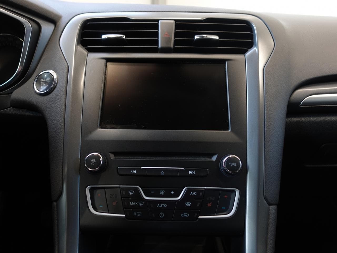 2015 Ford MONDEO - 13