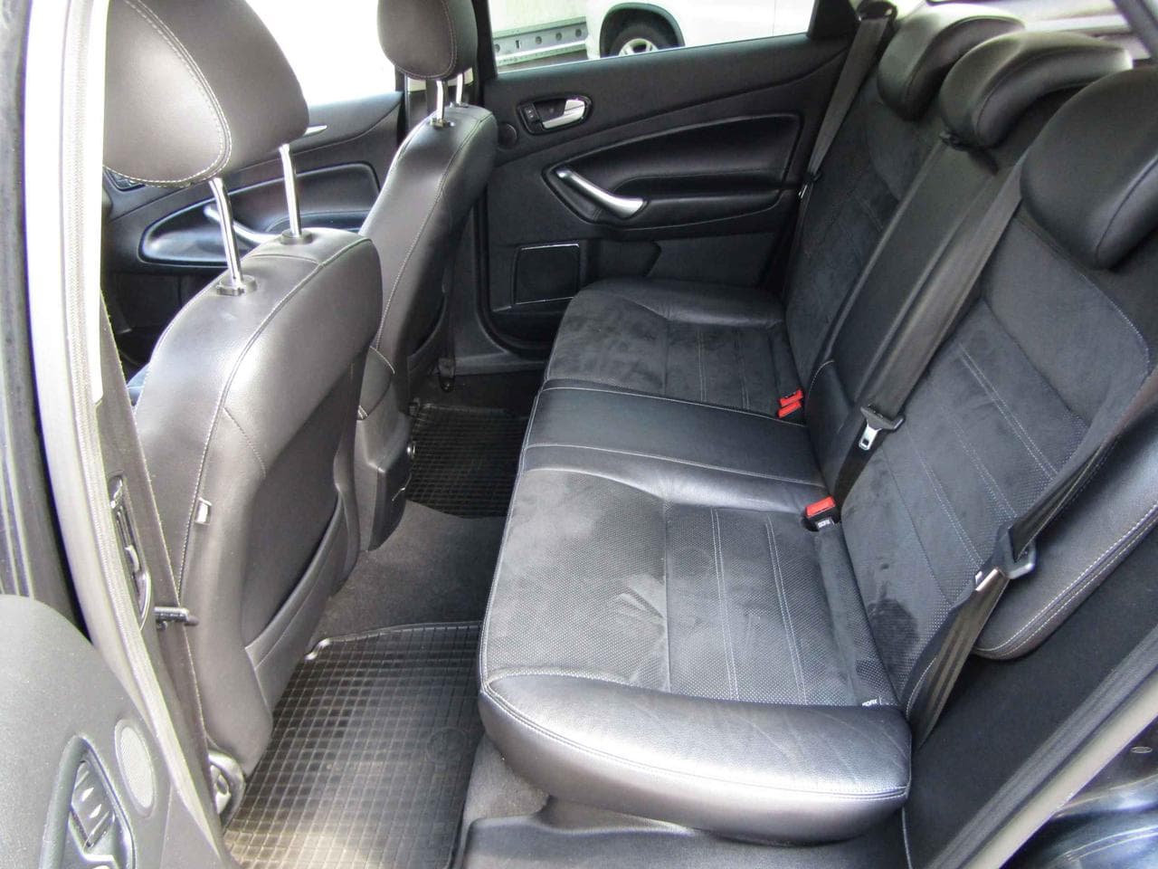 2010 Ford MONDEO - 10
