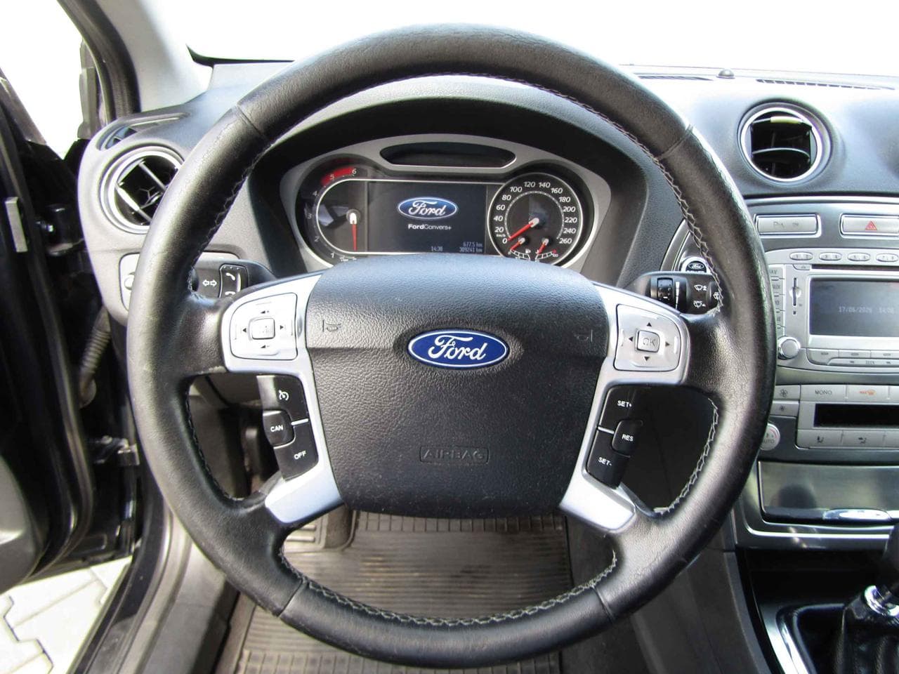 2010 Ford MONDEO - 17