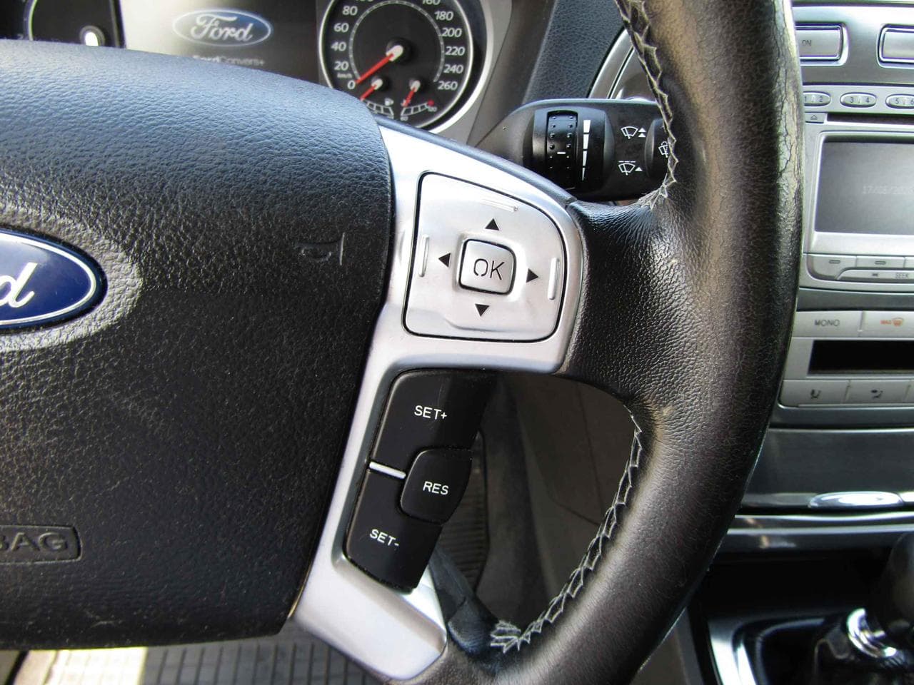 2010 Ford MONDEO - 13