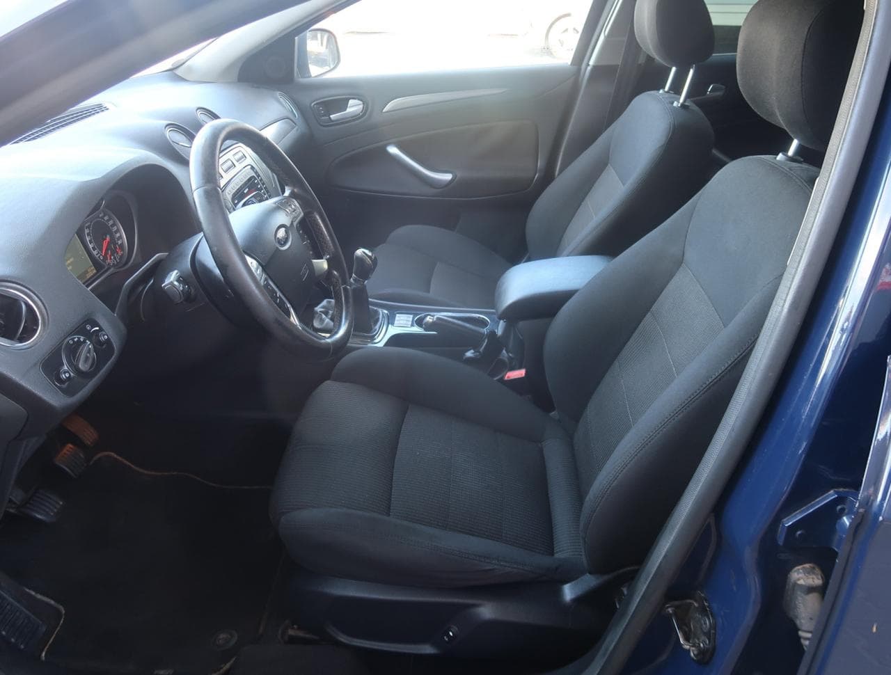 2009 Ford MONDEO - 16