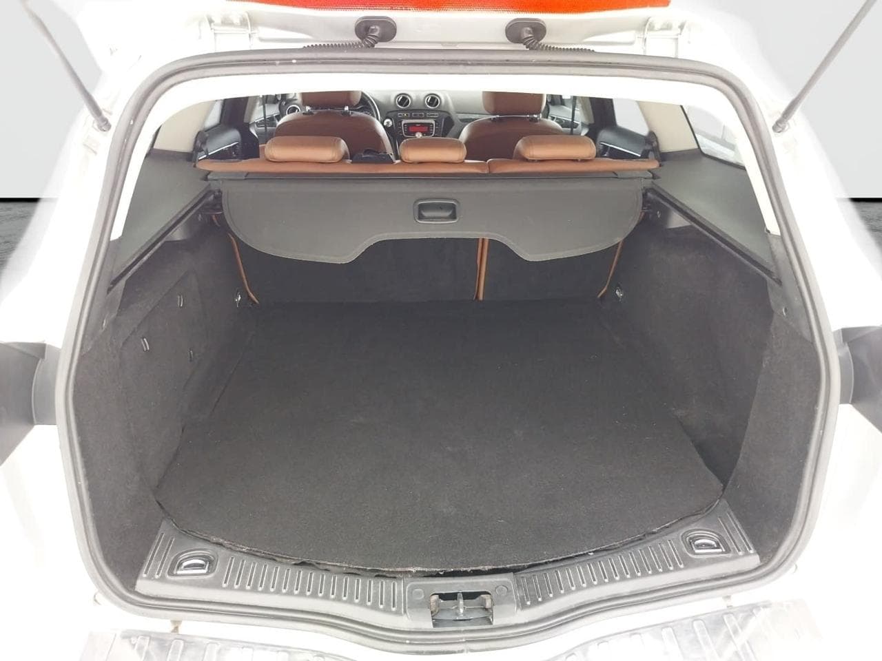 2011 Ford MONDEO - 20