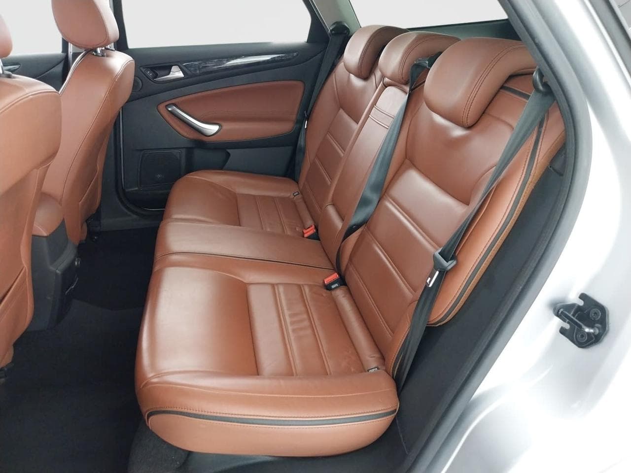2011 Ford MONDEO - 15