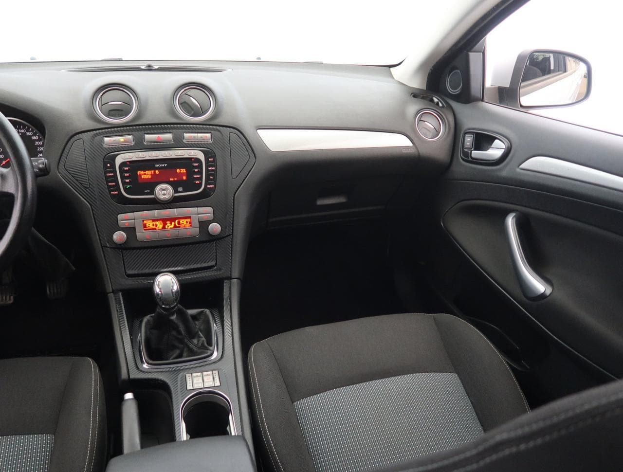 2009 Ford MONDEO - 11