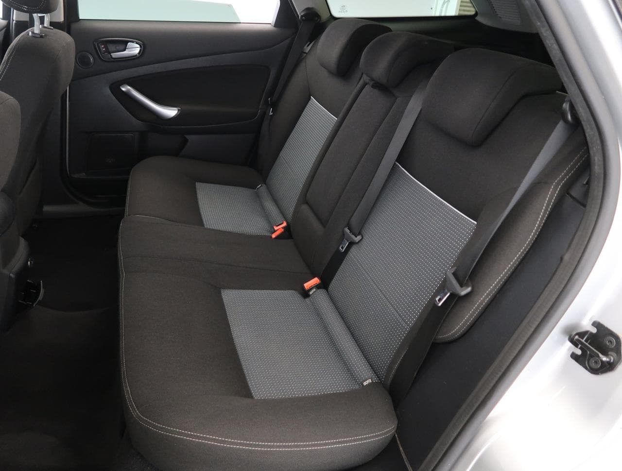 2009 Ford MONDEO - 15