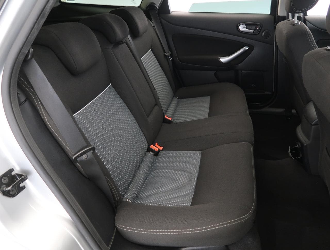 2009 Ford MONDEO - 13