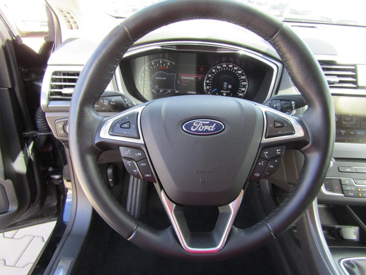2015 Ford MONDEO - 13