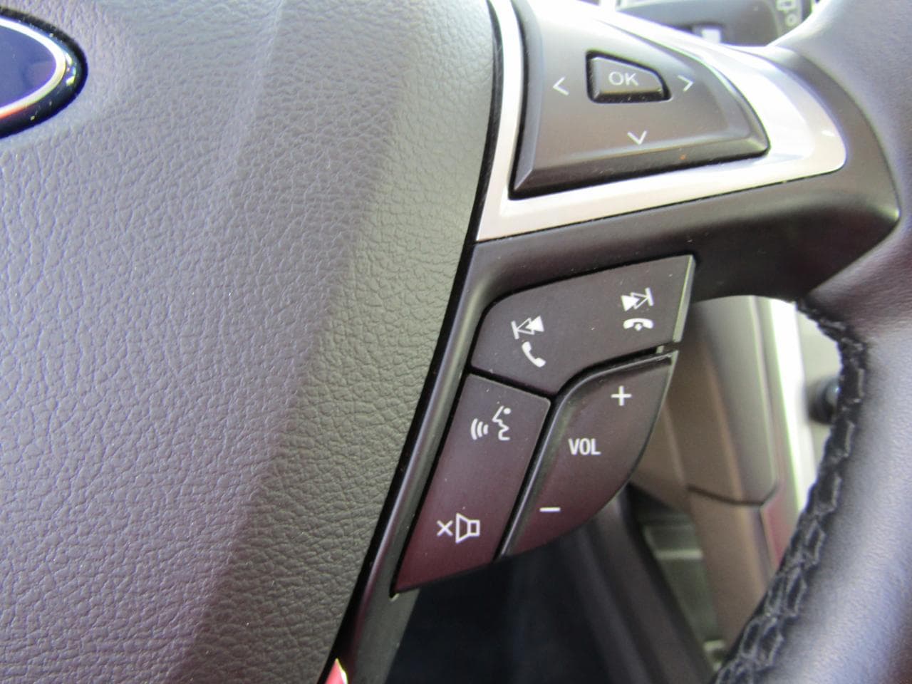 2015 Ford MONDEO - 15