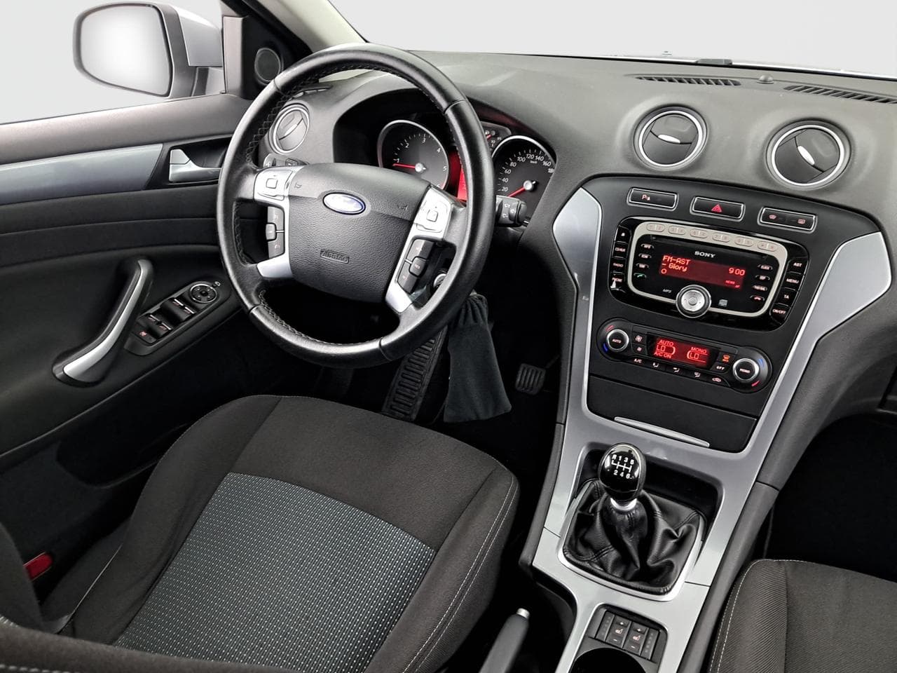 2013 Ford MONDEO - 9