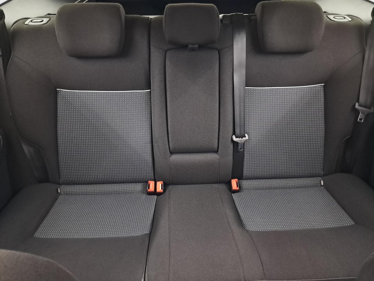 2013 Ford MONDEO - 14
