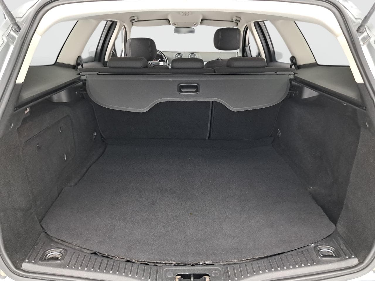 2013 Ford MONDEO - 19