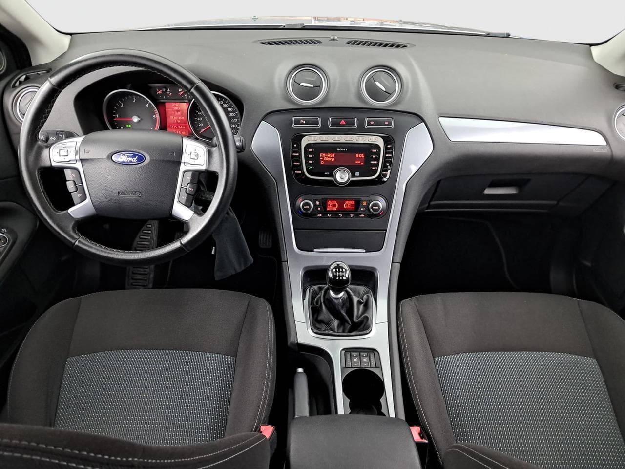 2013 Ford MONDEO - 10