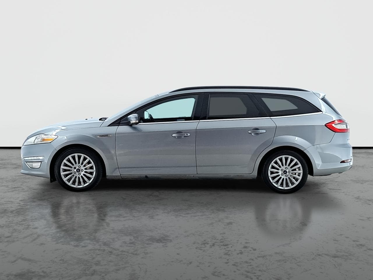 2013 Ford MONDEO - 4