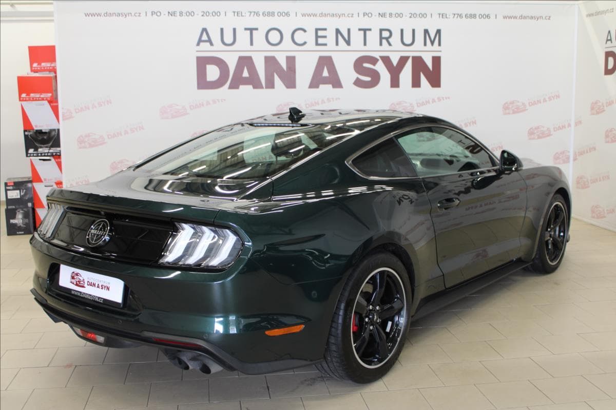 2020 Ford MUSTANG - 4