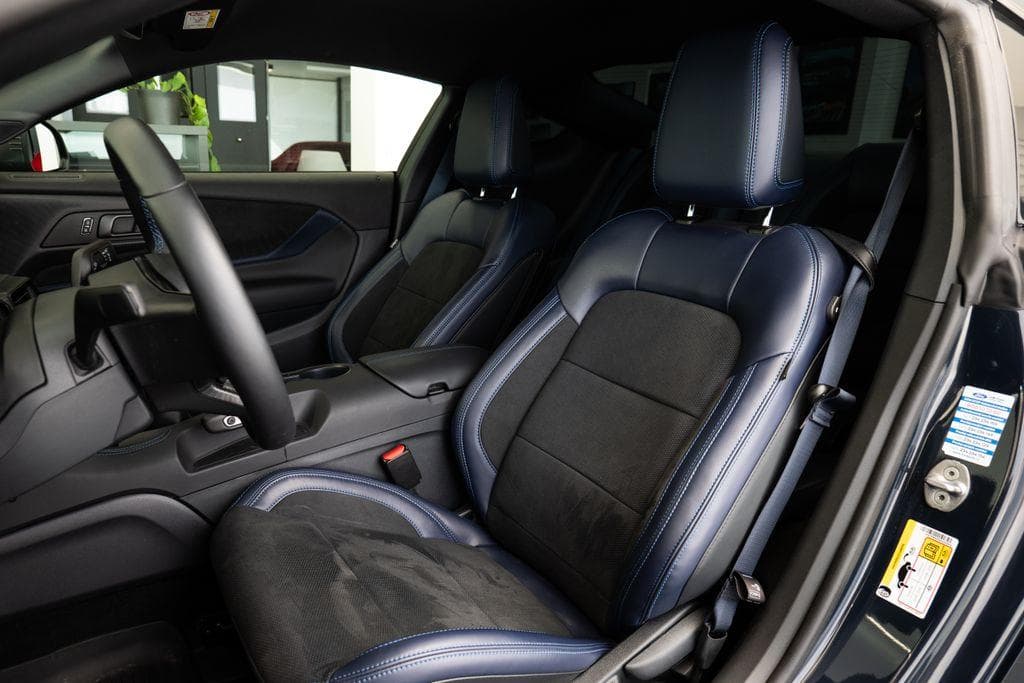 2025 Ford MUSTANG - 8
