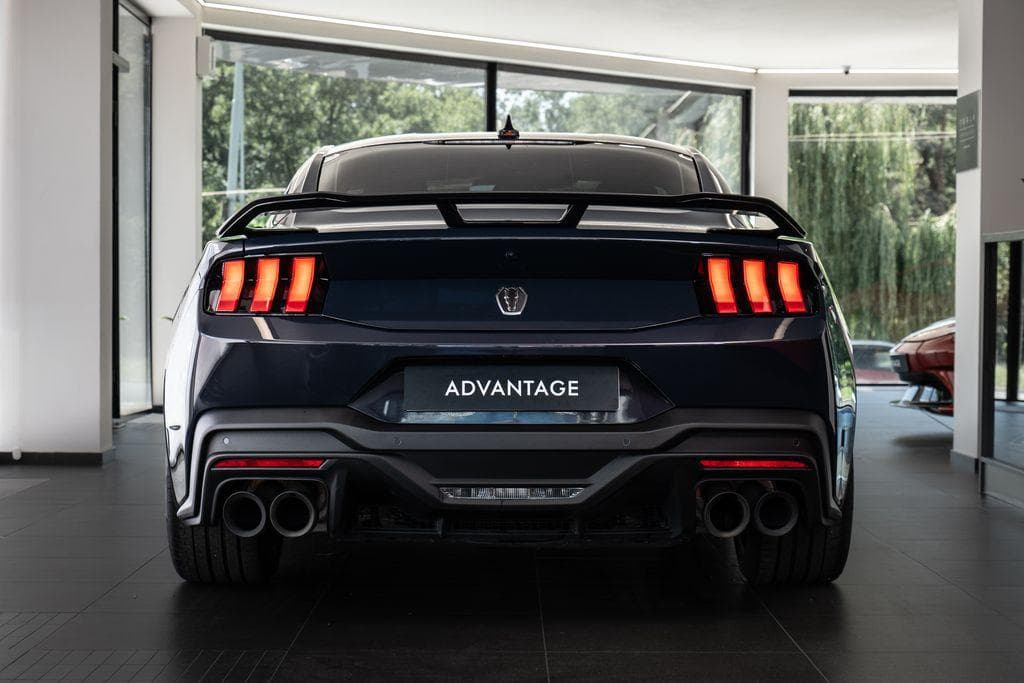2025 Ford MUSTANG - 3