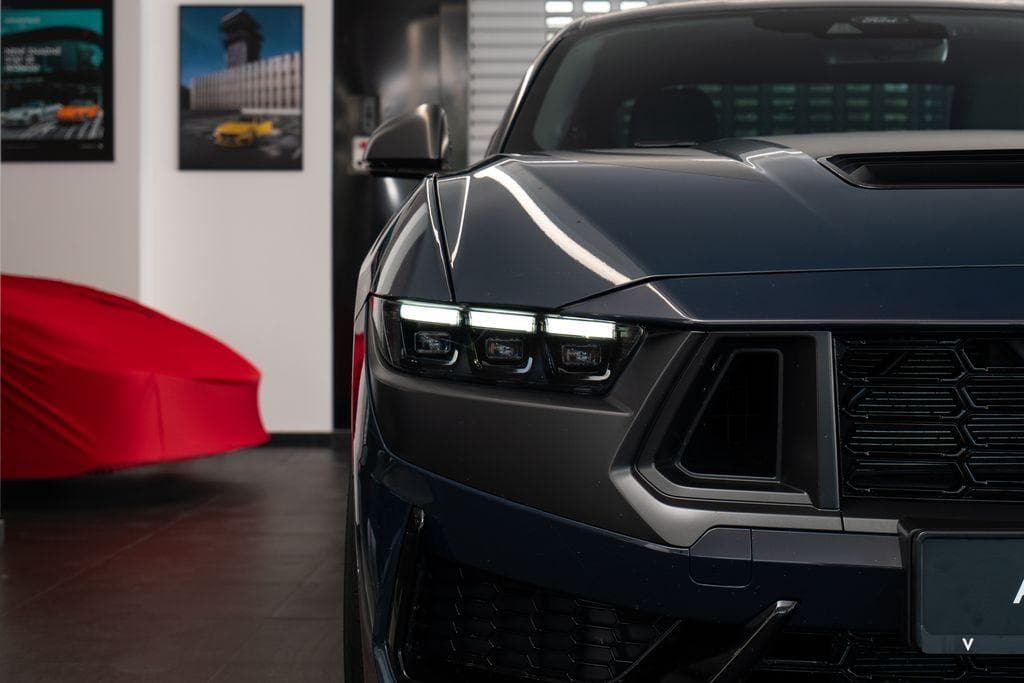 2025 Ford MUSTANG - 18