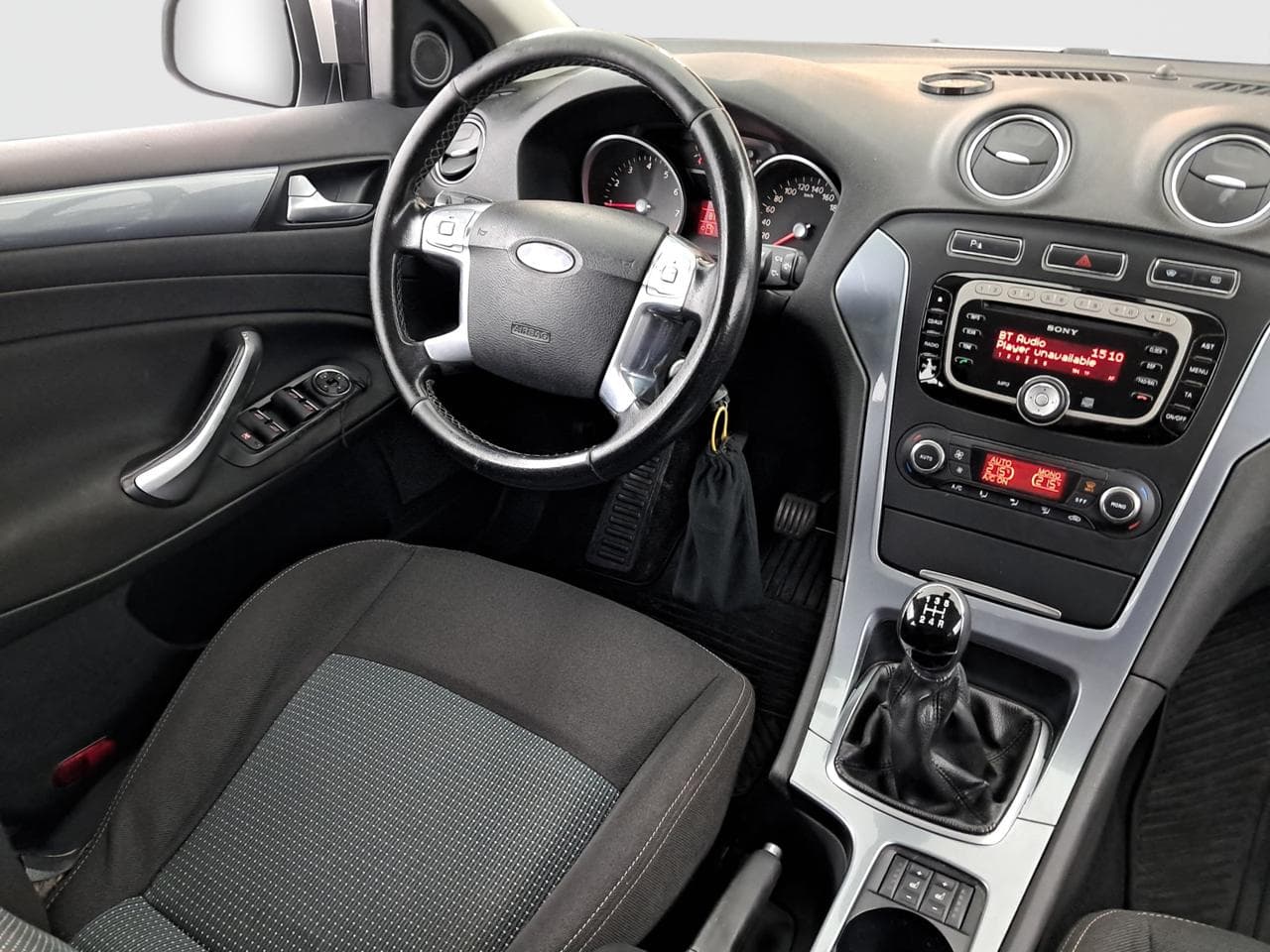 2010 Ford MONDEO - 9