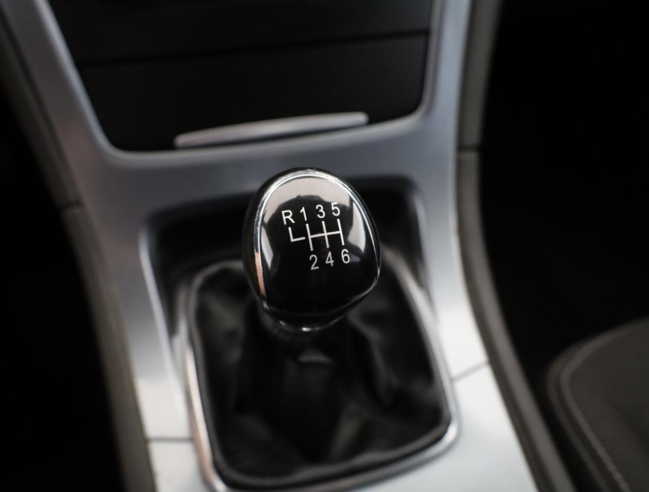 2011 Ford MONDEO - 18