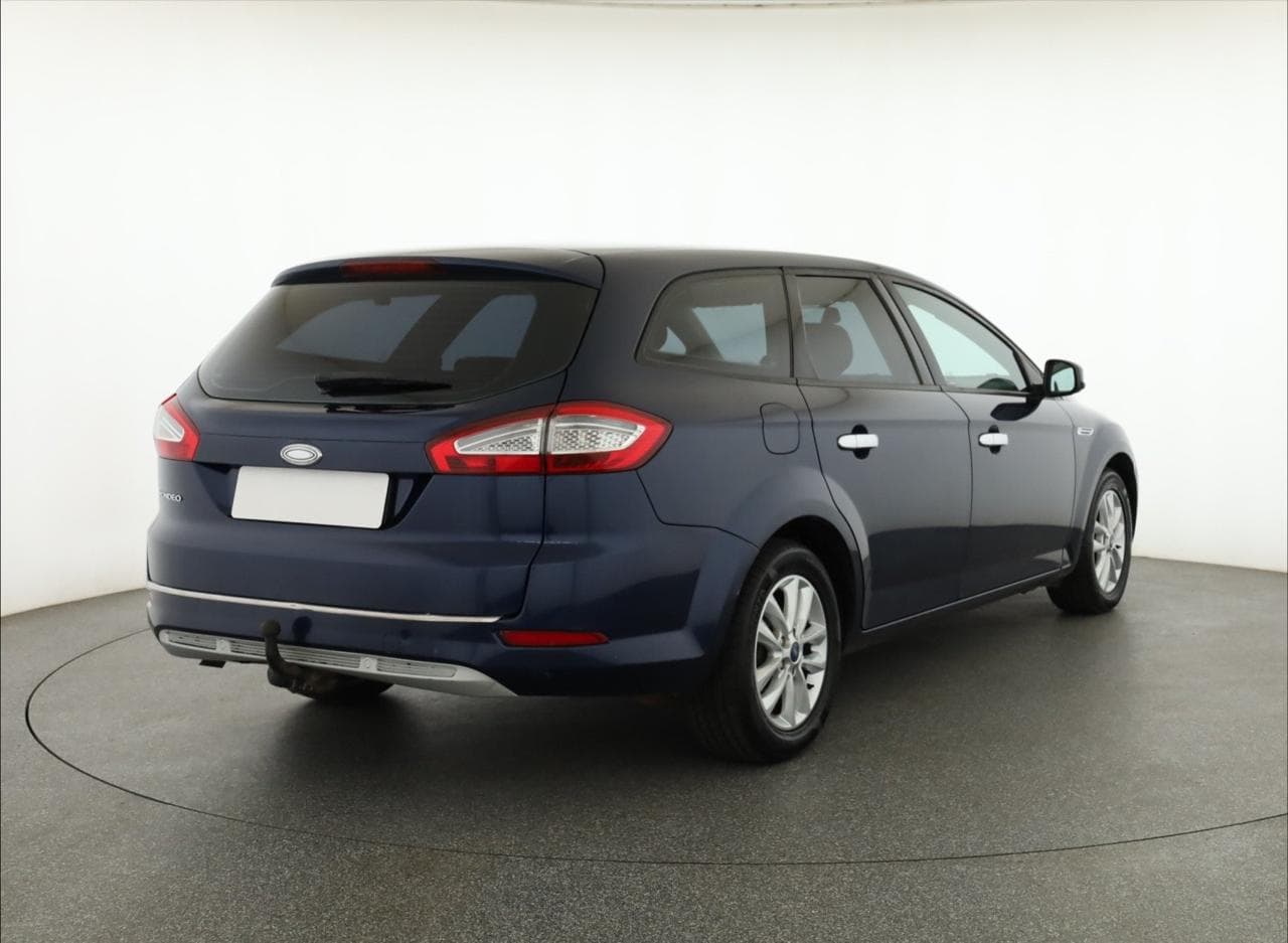 2011 Ford MONDEO - 7