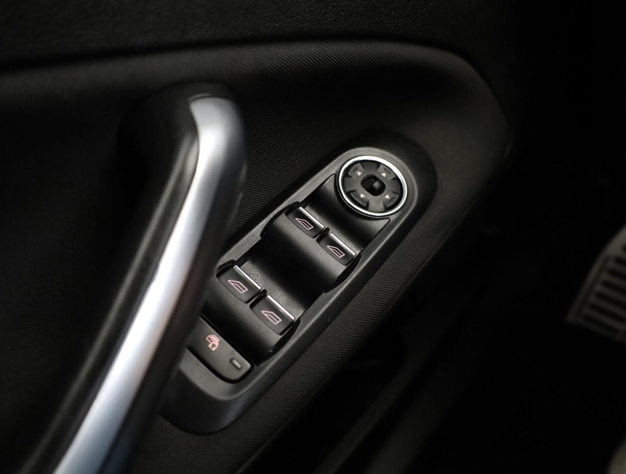 2011 Ford MONDEO - 17