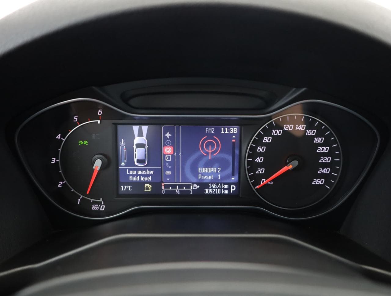 2013 Ford MONDEO - 15