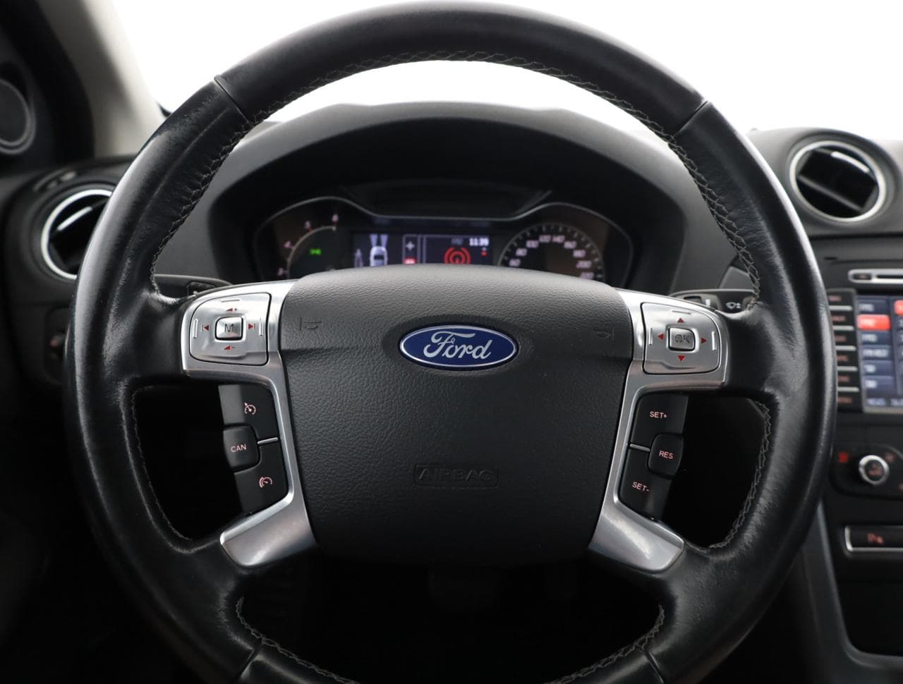 2013 Ford MONDEO - 14