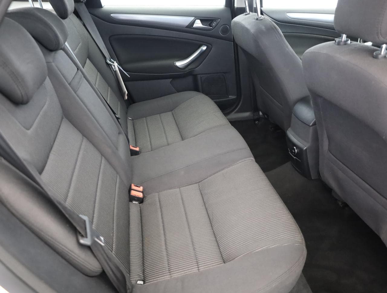 2013 Ford MONDEO - 11
