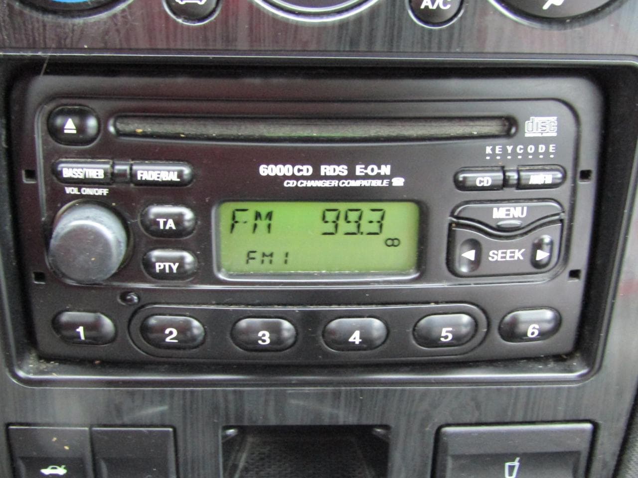2001 Ford MONDEO - 12