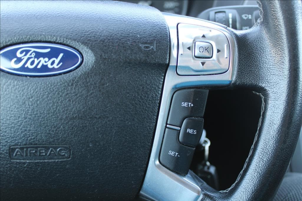 2012 Ford Mondeo - 17