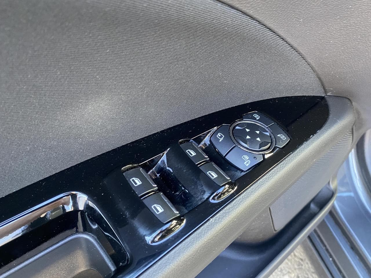 2020 Ford Mondeo - 25