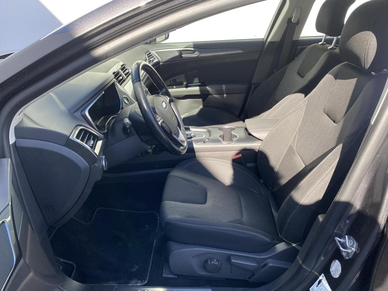 2020 Ford Mondeo - 17