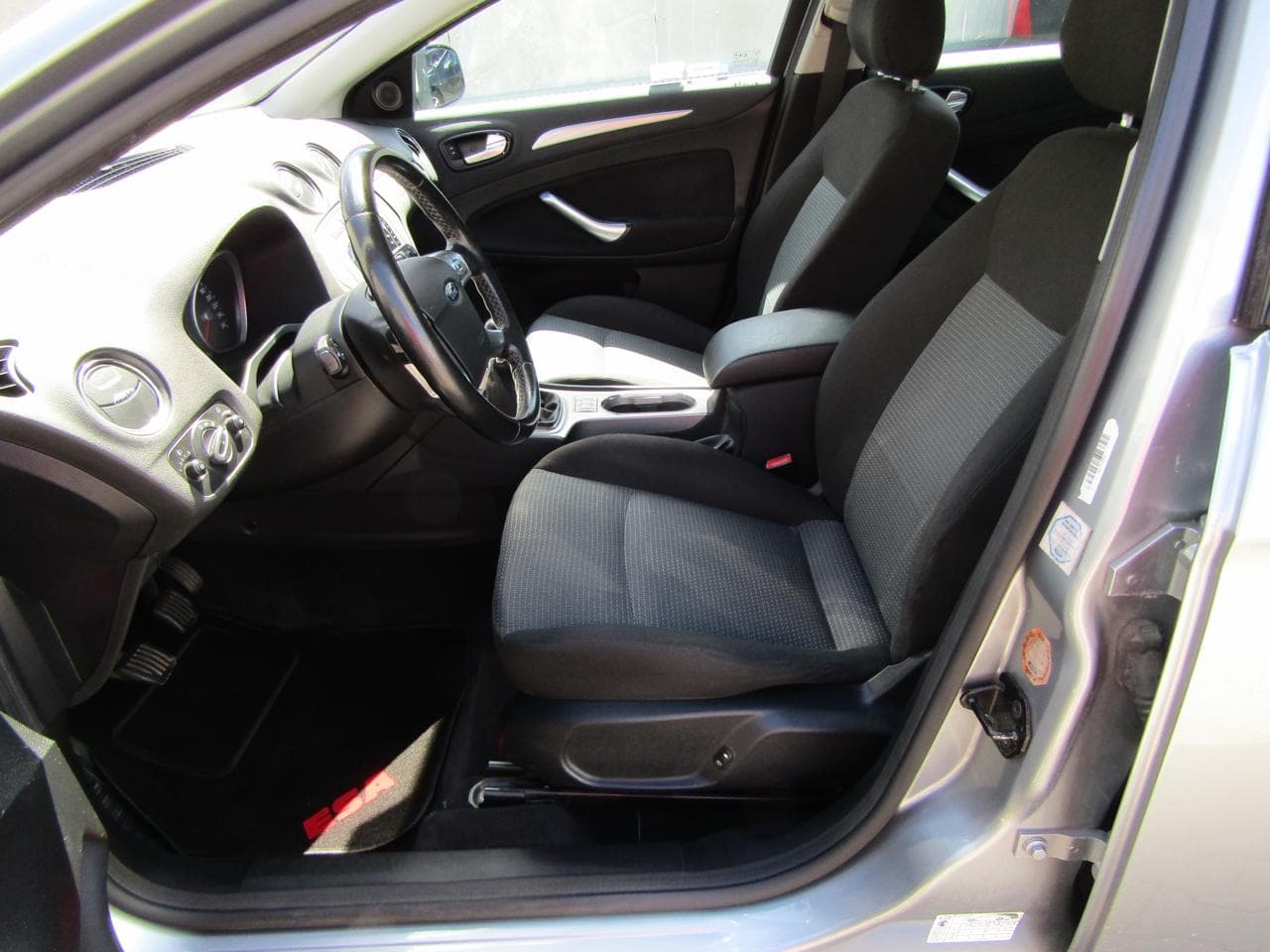 2008 Ford MONDEO - 9