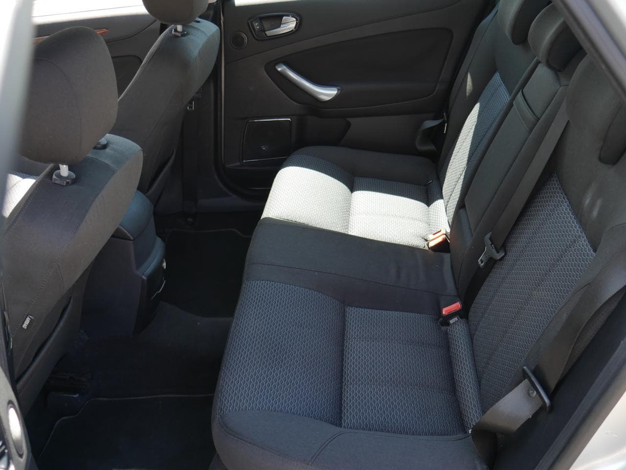 2007 Ford MONDEO - 12